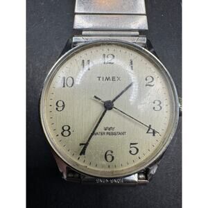 Vintage Timex Watch Men's 33mm Silver Tone Stainless Steel Band Classic Dial